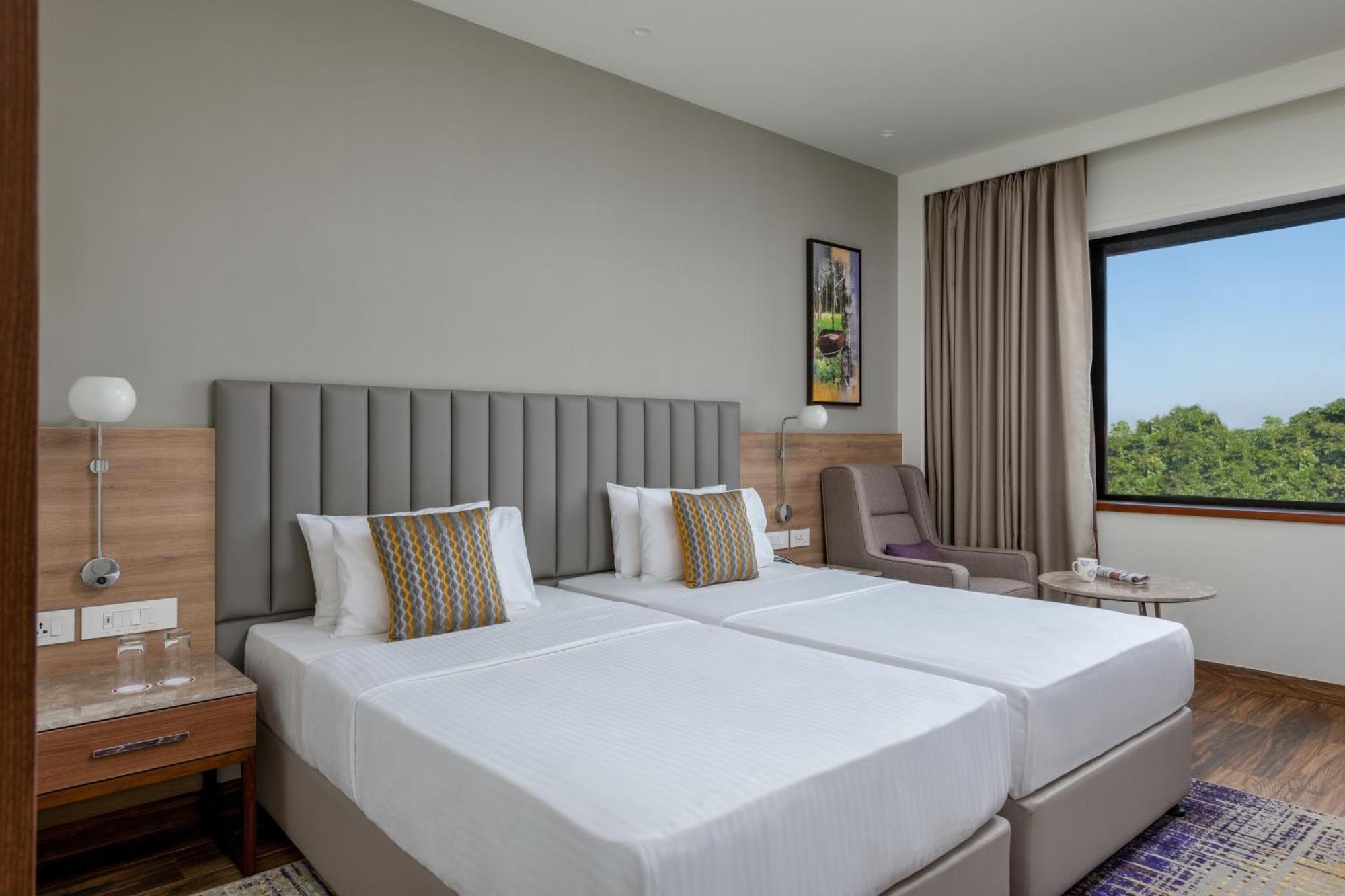 Vivanta Mangalore Oldport Road - Formerly Known As Taj Manjarun Exterior photo