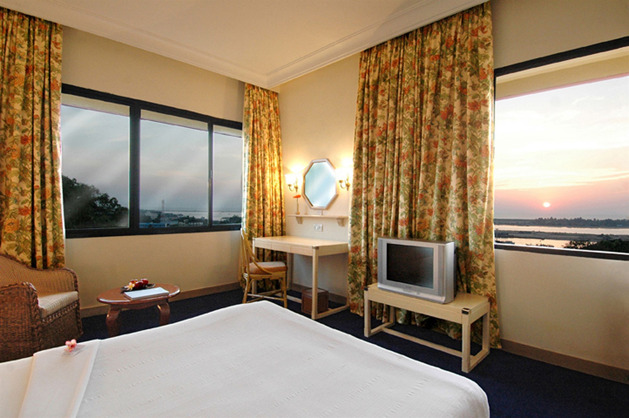 Vivanta Mangalore Oldport Road - Formerly Known As Taj Manjarun Room photo